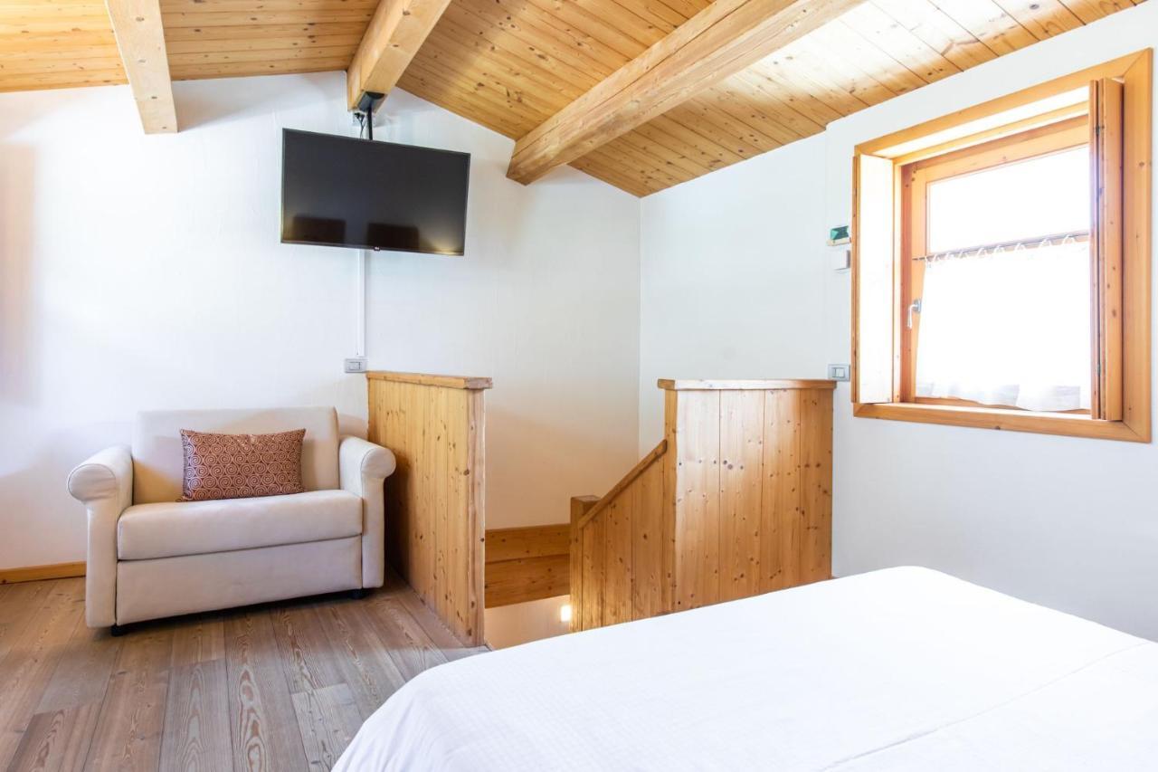 Agriturismo La Fiorida Mantello ภายนอก รูปภาพ