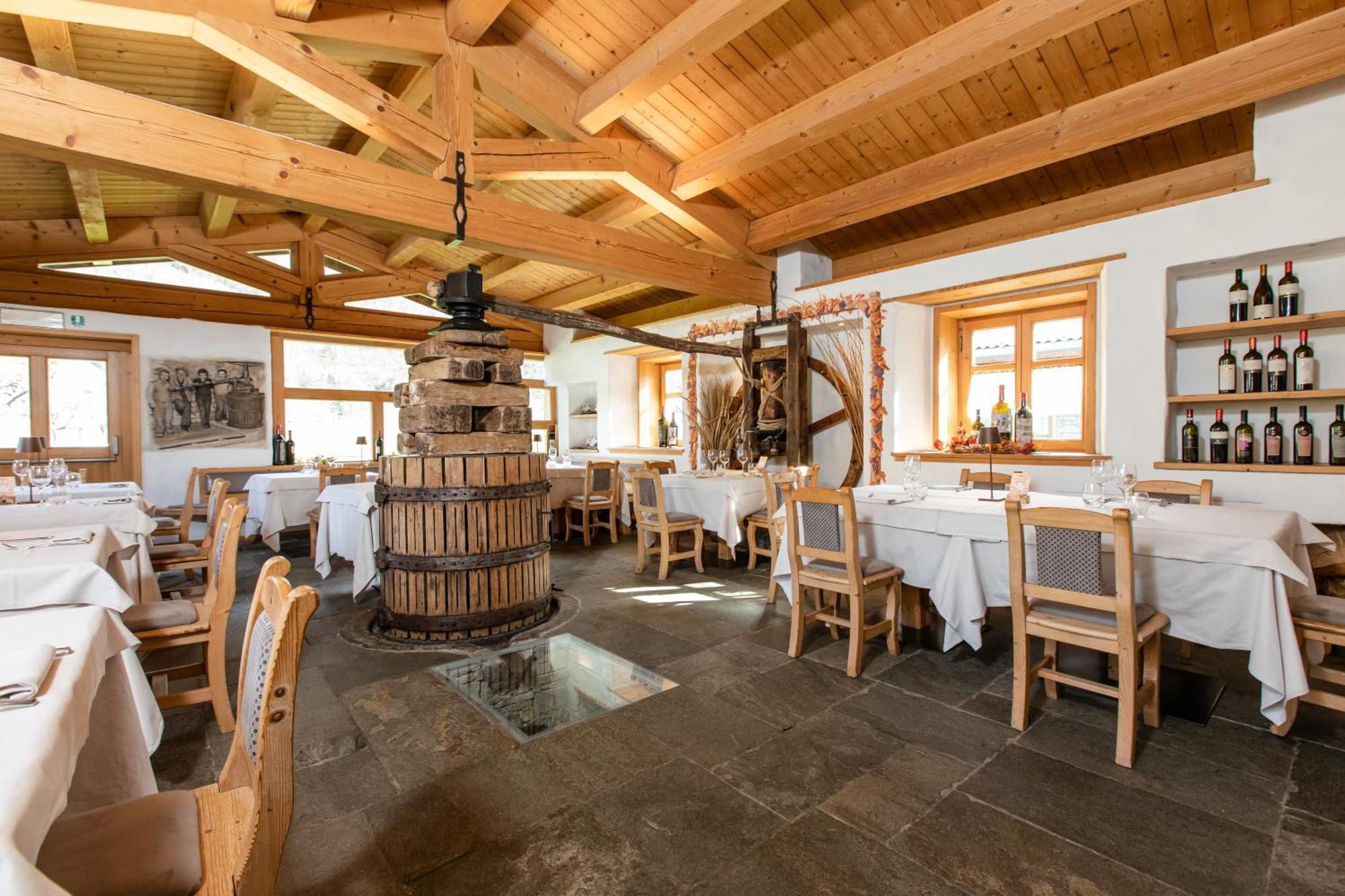 Agriturismo La Fiorida Mantello ภายนอก รูปภาพ
